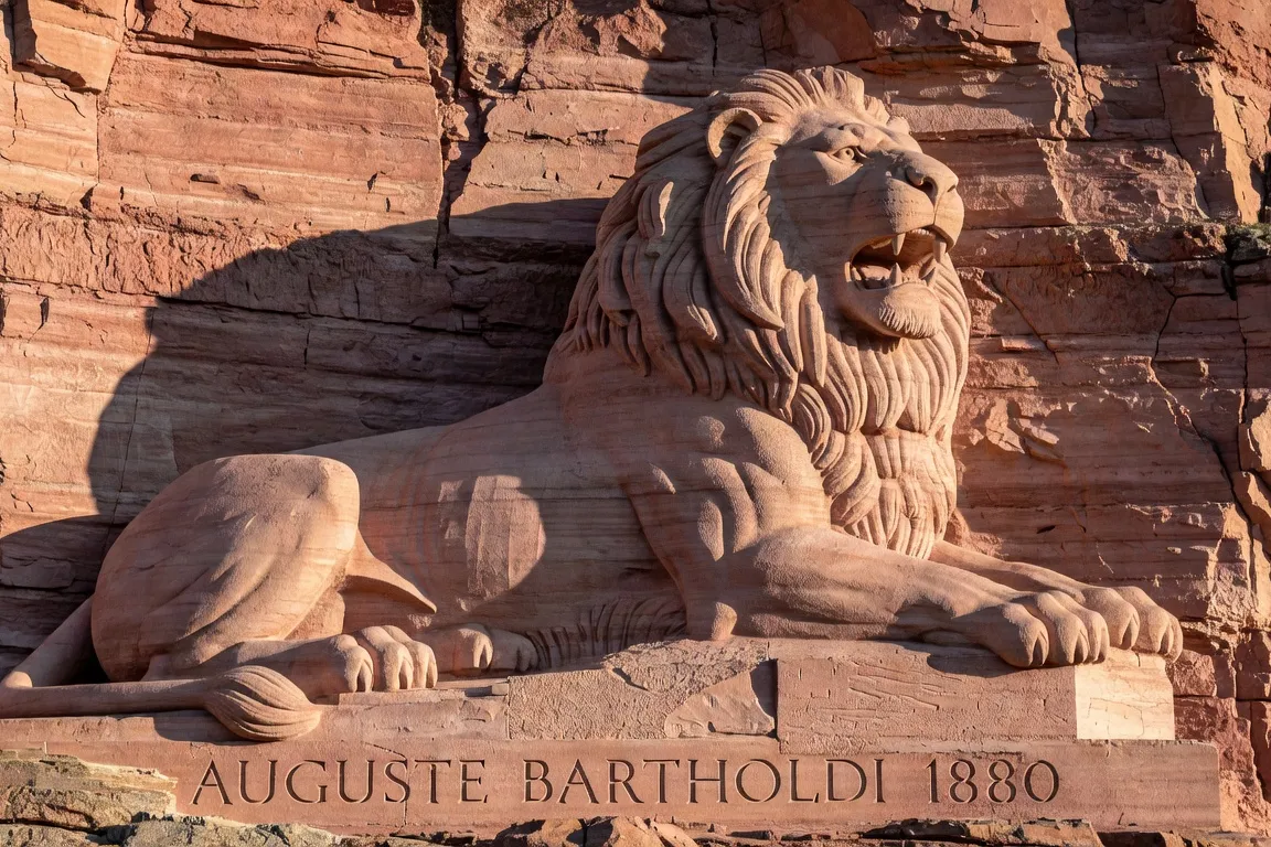 Le lion de Belfort, sculpture d'Auguste Bartholdi, symbole de la résistance de 1870